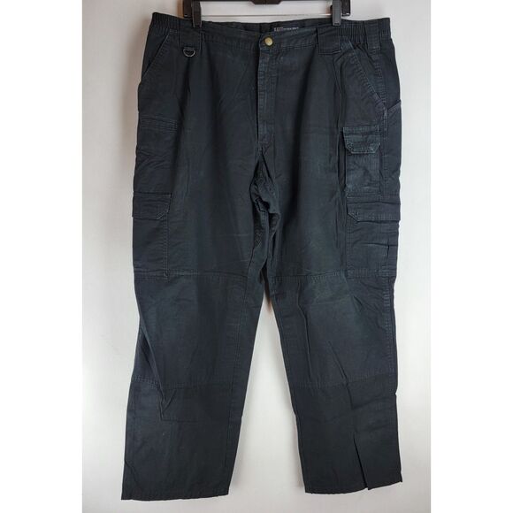 5.11 Tactical Series Mens Size 42X32 Black Poly Cotton Cargo Pants - Picture 1 of 15